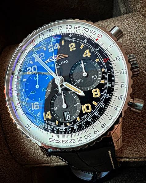 breitling cosmonaute 2022.